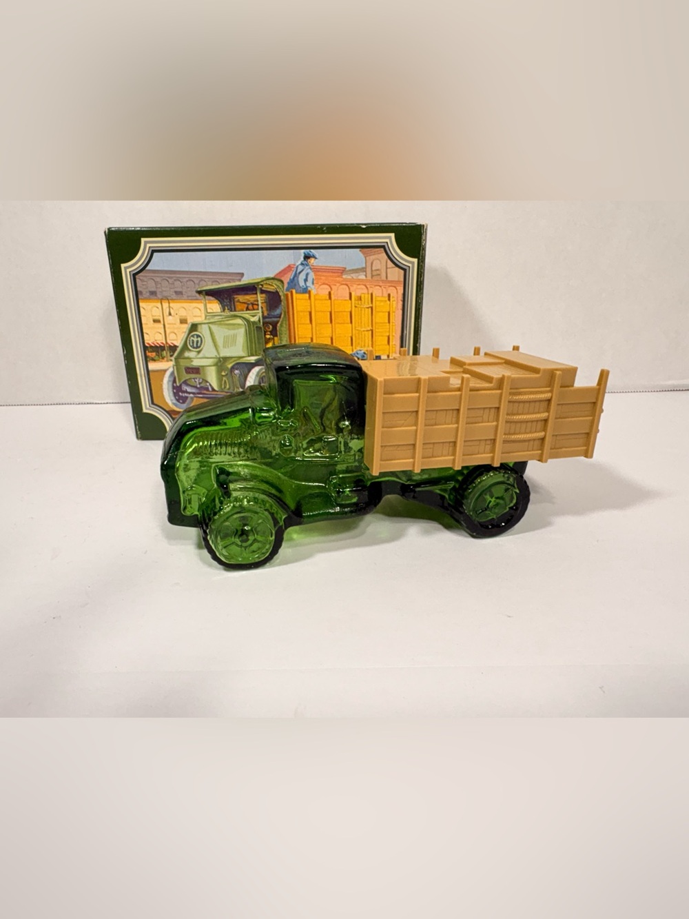 Vintage Avon Wild Country Big Mack Truck 6 oz Green Glass Cologne Bottle w/ Box